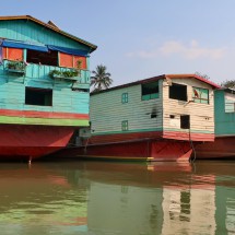 More houseboats