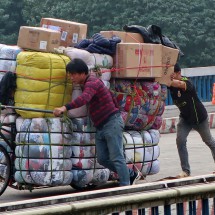 Goods traffic from China to Vietnam