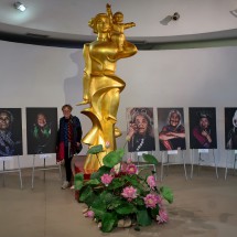 Marion in the entrance hall of the Vietnamese Women's Museum in Hanoi