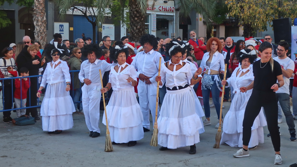 Dancing witches in Alicante