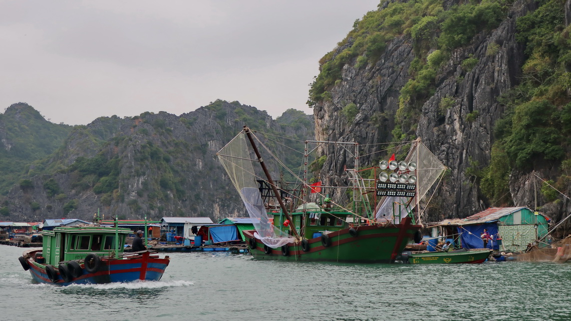 Floating village of Cat Ba