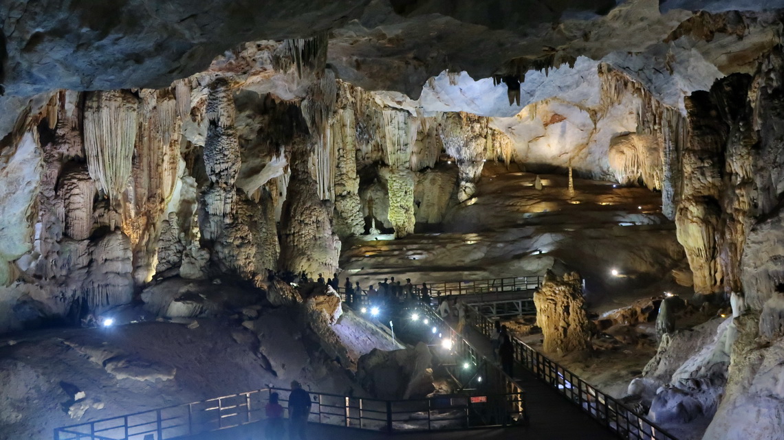 Wonderful Paradise Cave