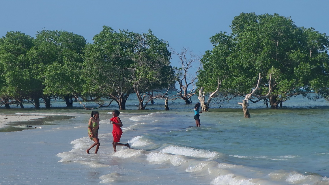 Happy girls on the beach of Mji Mwema (few kilometers south of Dar es Salaam)