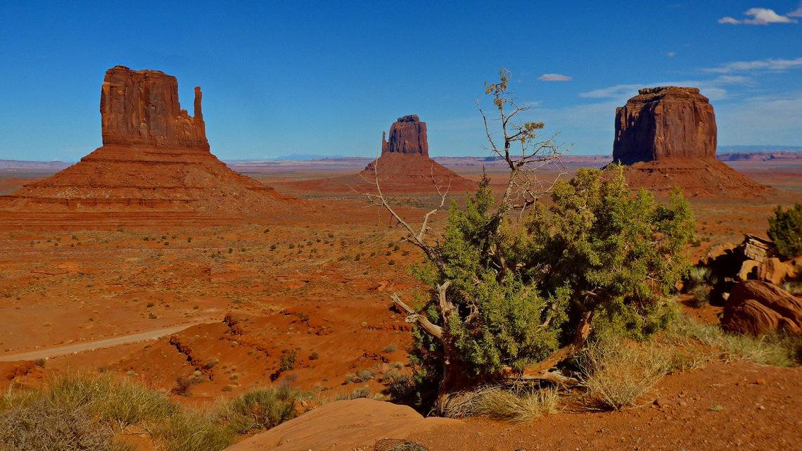 West Mitten, East Mitten and Merrick Butte seen from the Visitor Center of Monument Valley