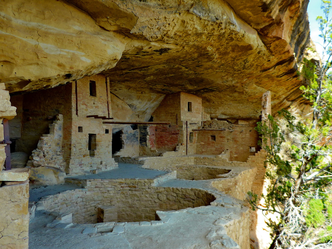 Inside of the 800 years old Balcony House with two kivas