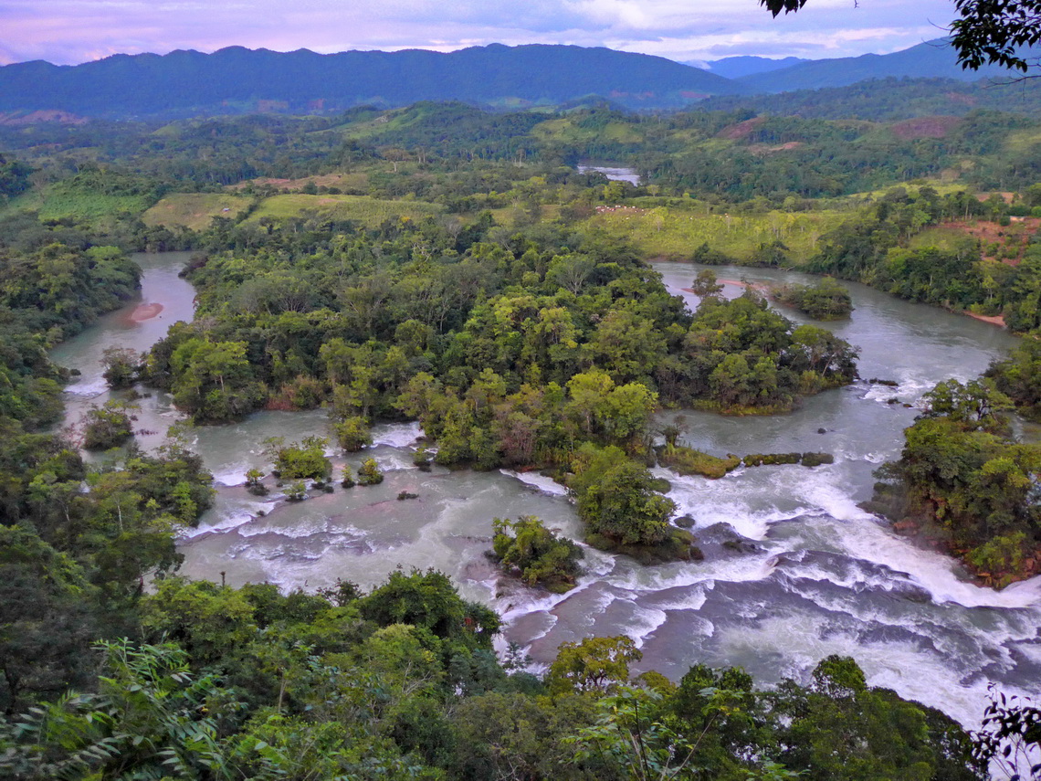 On the viewpoint of Las Nubes