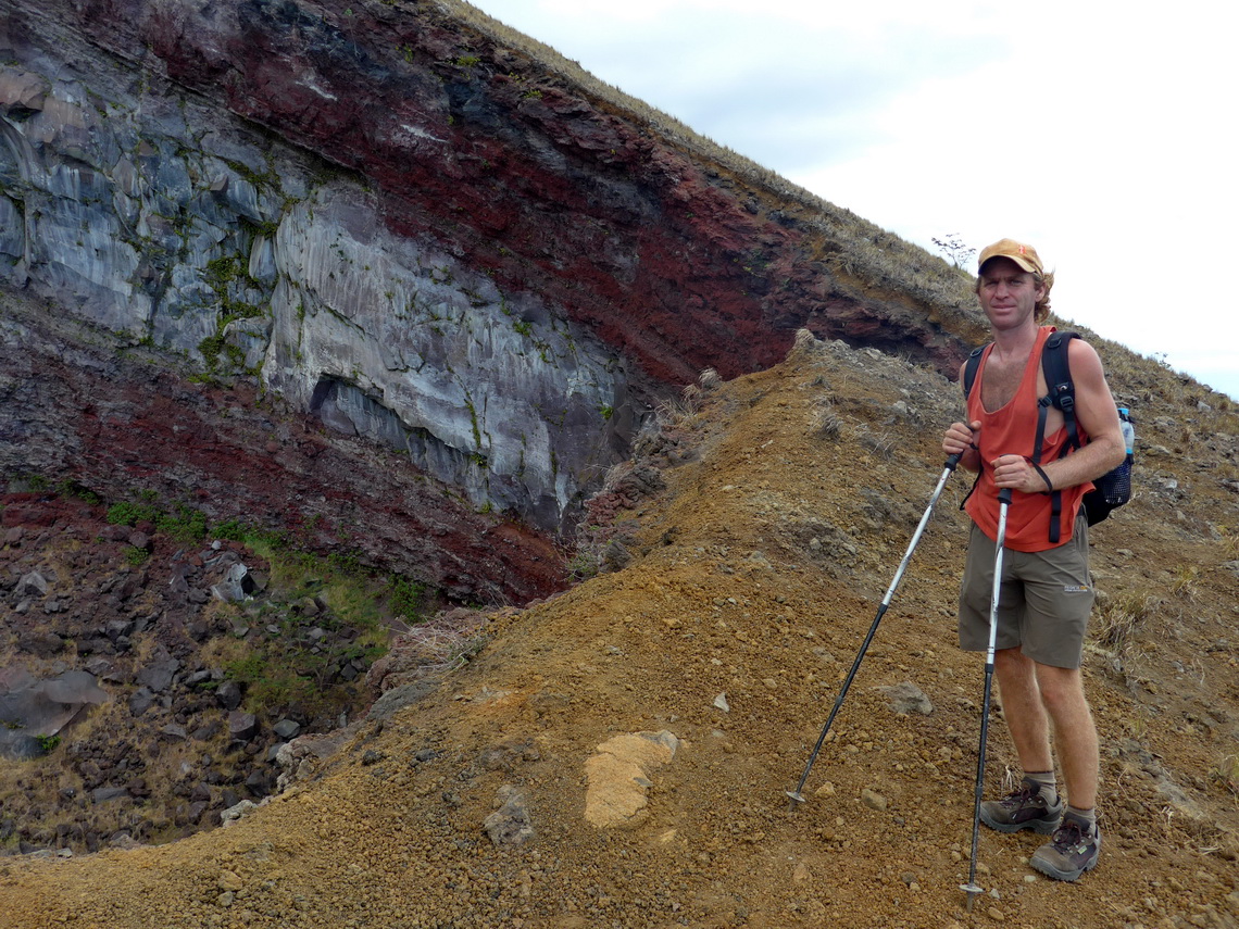 Frank with the hole on Volcan del Hoyo - Hoyo means hole