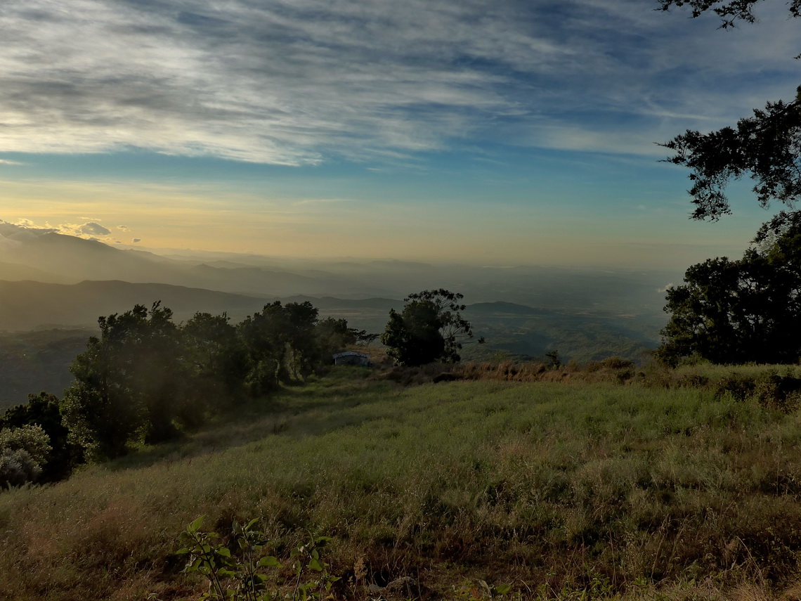 On the eastern foot of Volcan Barù in the early morning