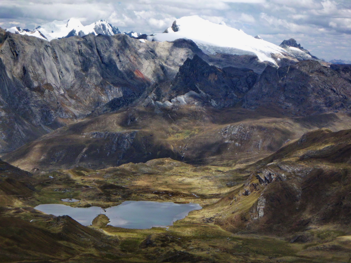 Another Laguna Quesillococha and Cordillera Raura seen from the top of Cerro Azulcocha