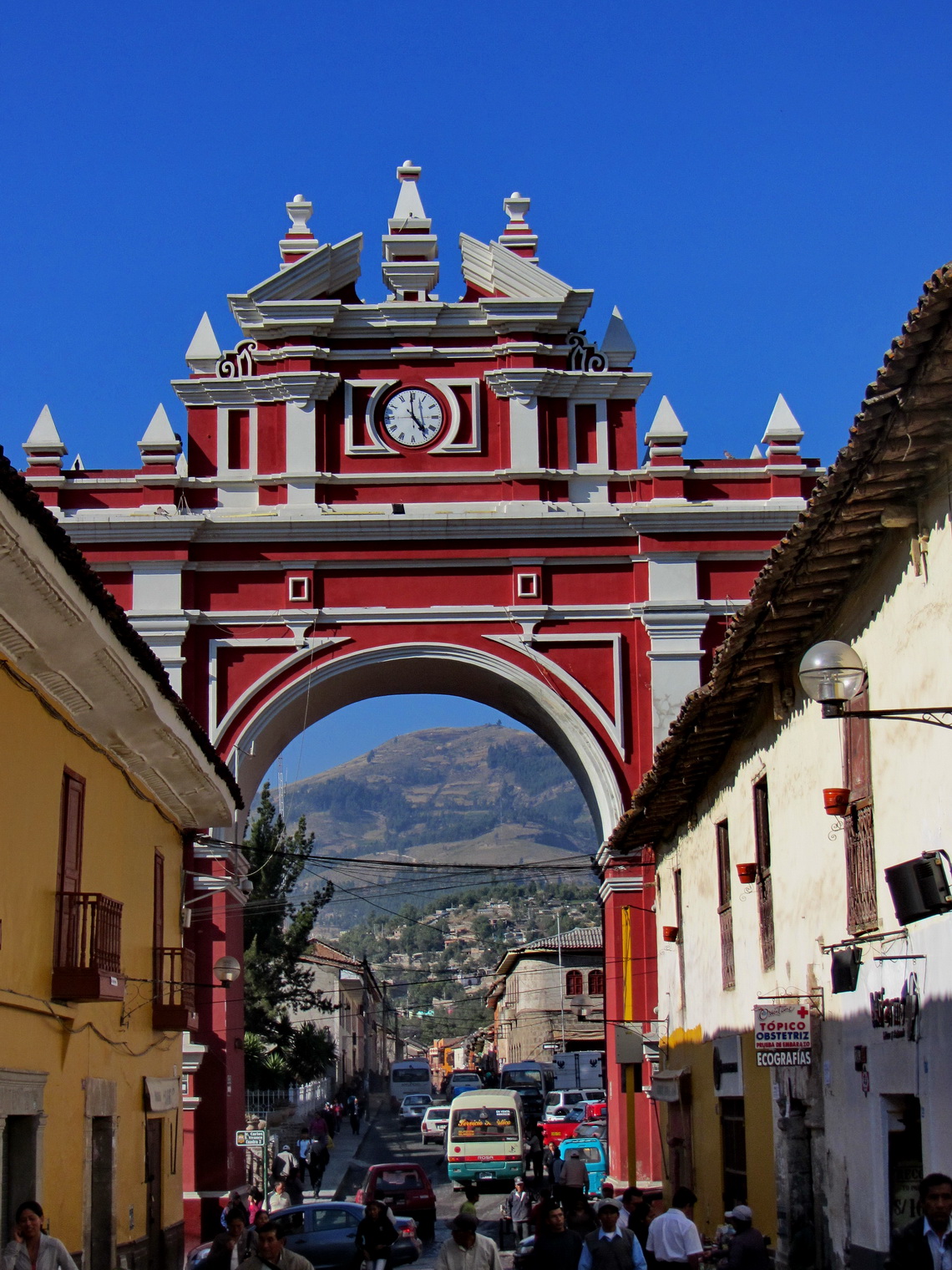 Arch of triumph in Ayacucho