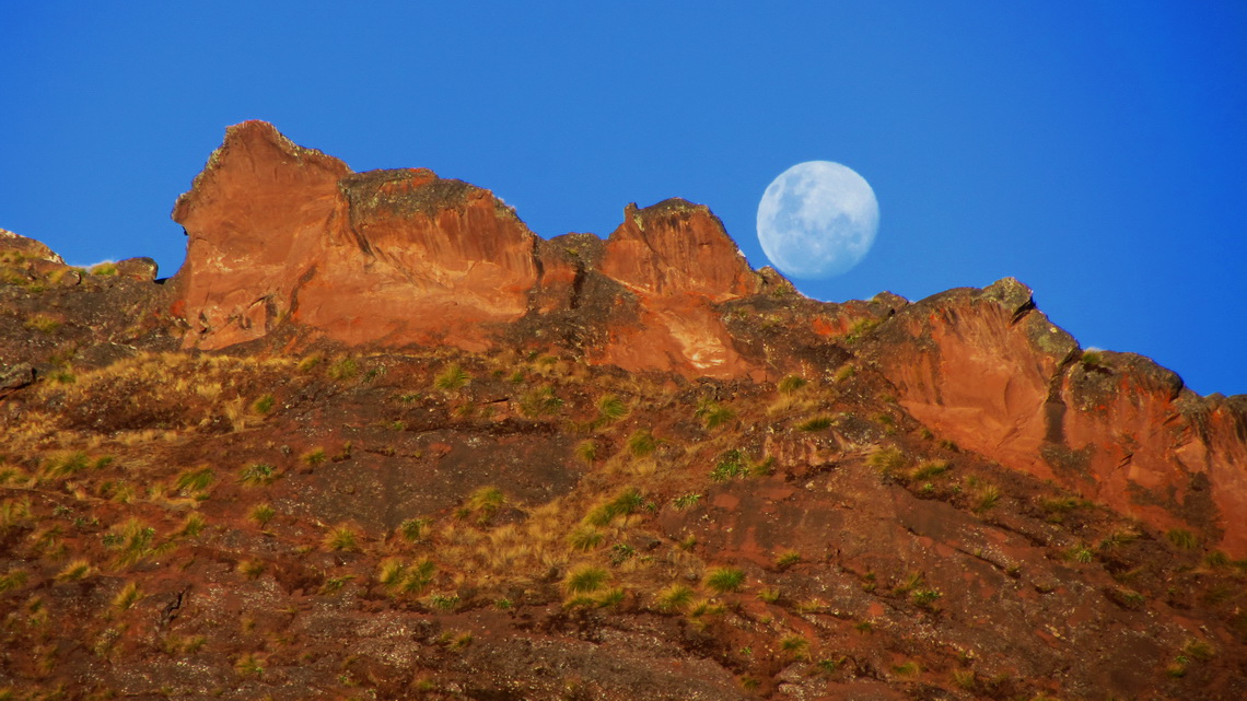 Nearly full moon in the Valle Encantada in the Parque Nacional los Cardones