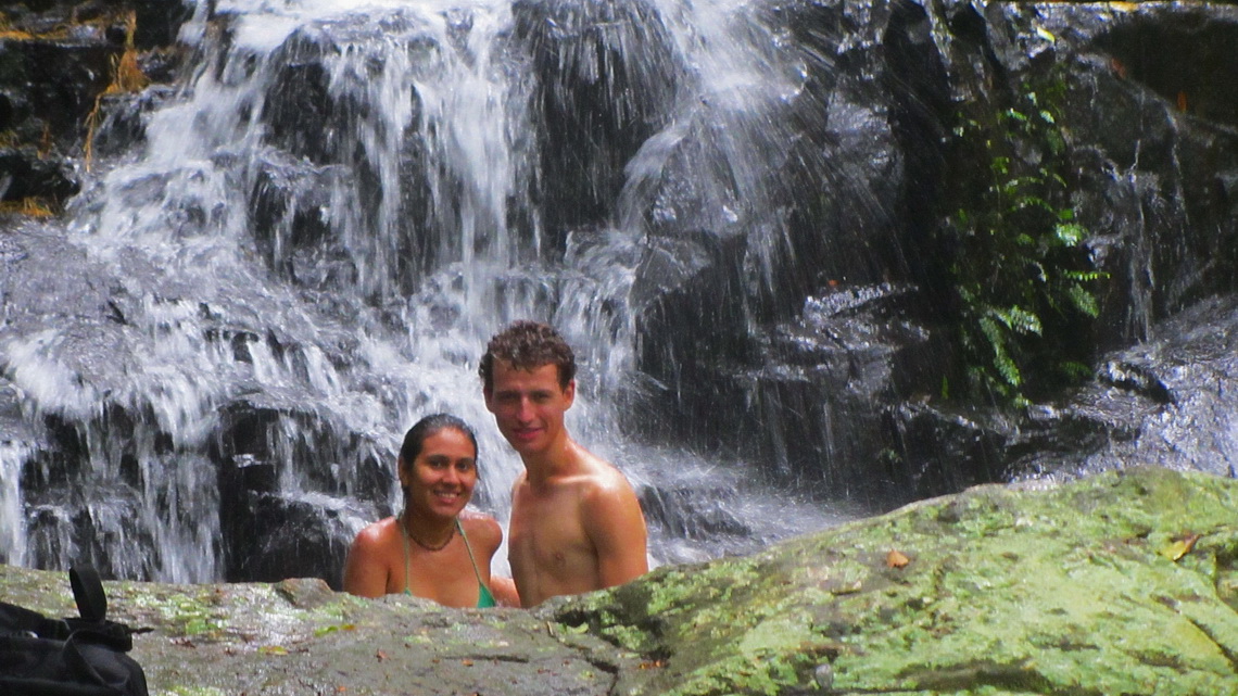 Adriana and Elvis in the waterfall close to Praia Triste