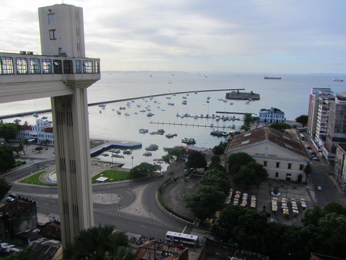 72 meters high Elevador Lacerda, one of its emblems