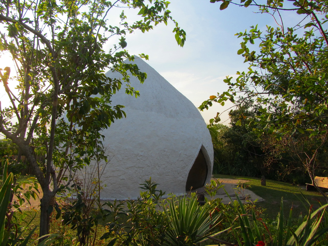 Geetika's dome in Alto Paraiso de Goias