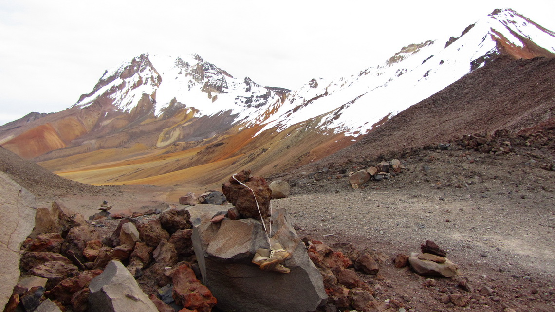 The end point of the track at 5000 meters sea-level, accessible with a good four-wheel car