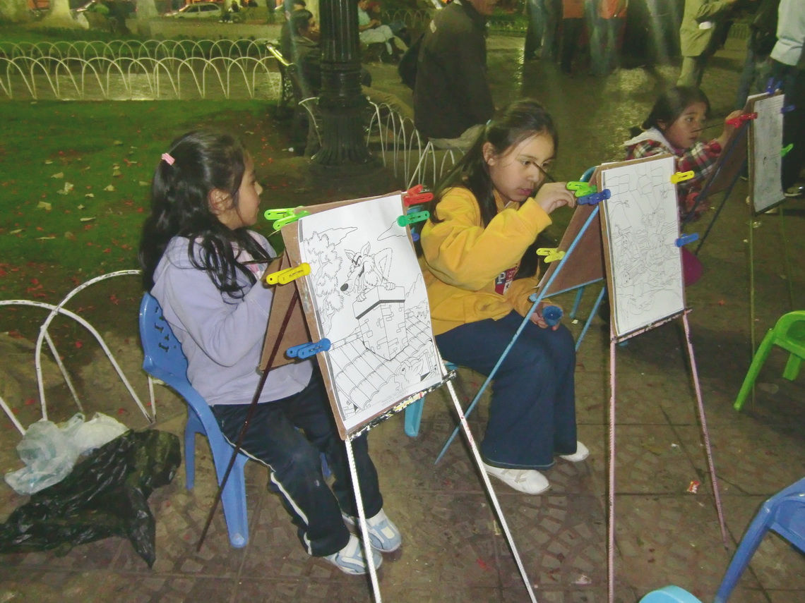 Painting girls in Cochabamba