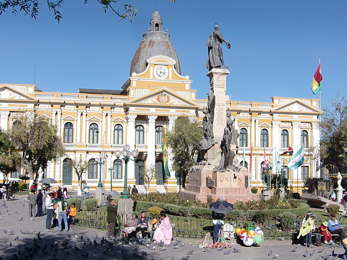 Plaza Pedro Domingo Murillo with the Congreso Nacional