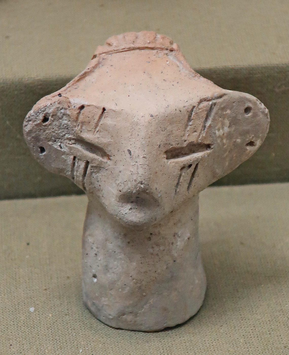 Figurine from the Cabyle Museum dating from the 5th millennium BC.