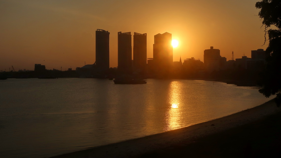 Skyline of Dar es Salaam, a megapolis with more than 4 million inhabitants